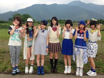 Little Glee Monsterと高橋ひかる。