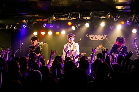 アンテナ（撮影：山野浩司）