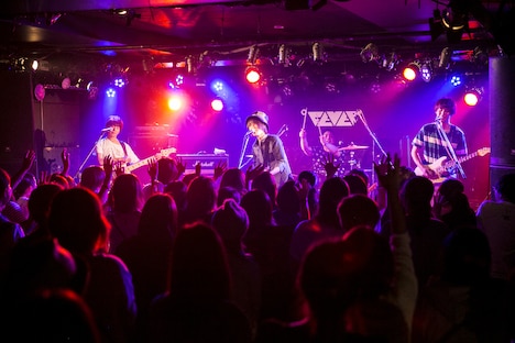 ウソツキ（撮影：山野浩司）