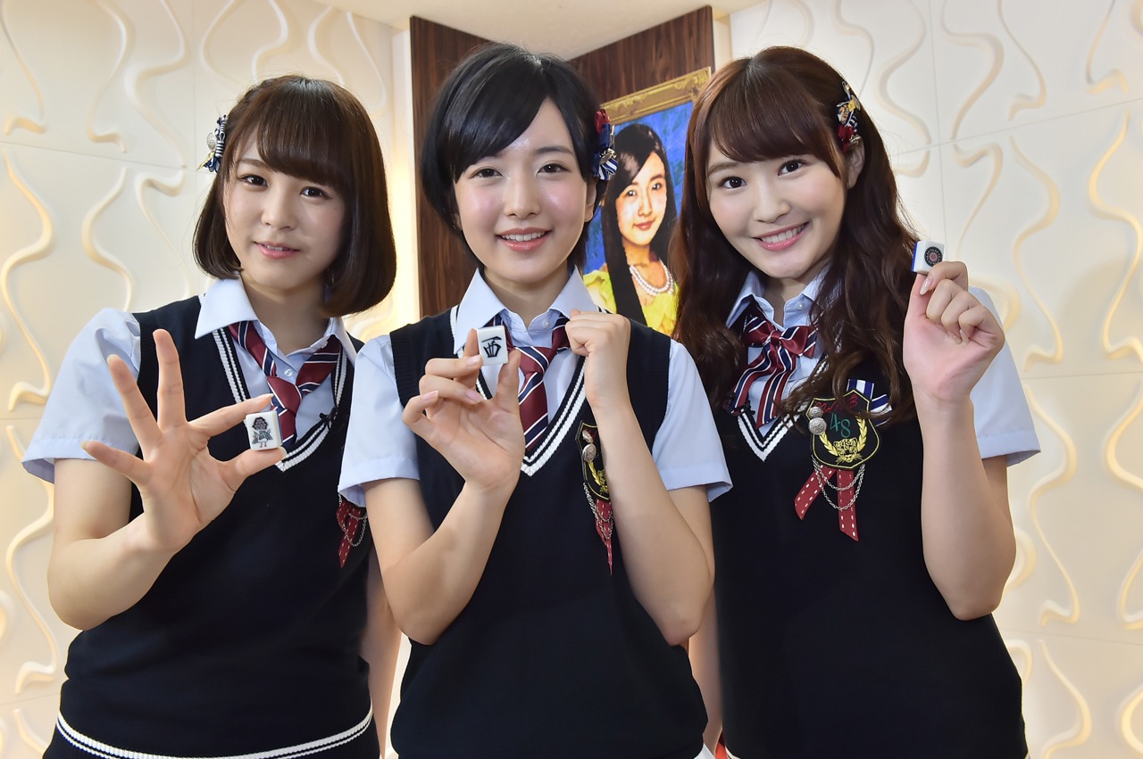 左から三田麻央（NMB48）、須藤凜々花（NMB48）、川上礼奈（NMB48）。（写真提供：TBSテレビ）