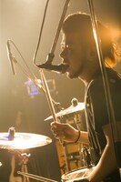 川元直樹（Dr, Cho / Kidori Kidori）（撮影：山川哲矢）