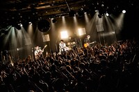 go!go!vanillas「バイリンガールとマザーアイランドツアー」東京・LIQUIDROOM公演の様子。（撮影：浜野カズシ）