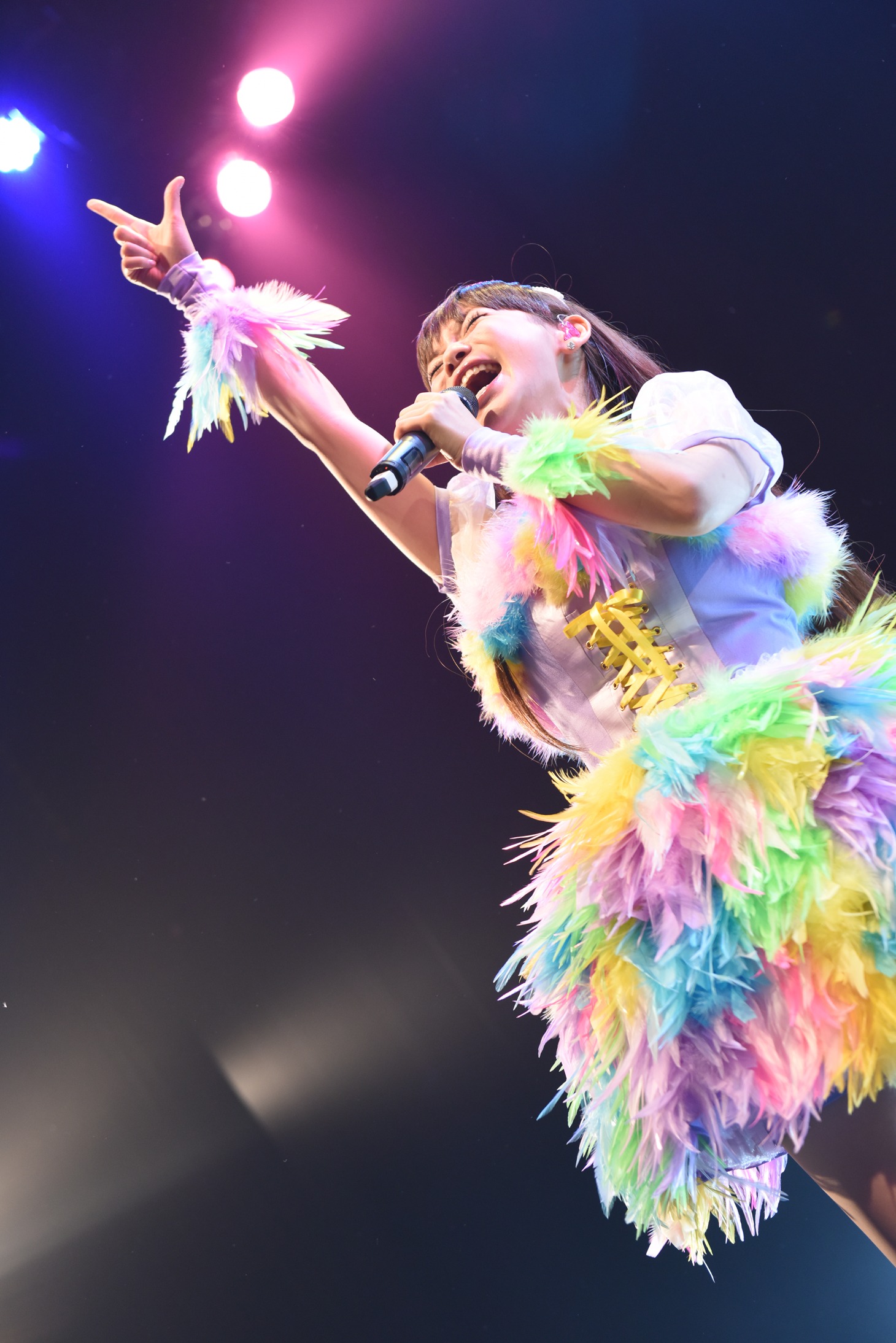 中川翔子によるライブの様子。