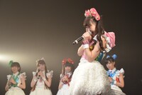 コントを繰り広げる乙女新党。