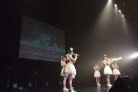 コントを繰り広げる乙女新党。