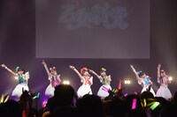 「乙女新党ワンマンライブ キミとピーカン☆NATSU宣言っ!!!」の様子。