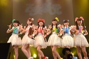 「乙女新党ワンマンライブ キミとピーカン☆NATSU宣言っ!!!」の様子。