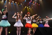 「乙女新党ワンマンライブ キミとピーカン☆NATSU宣言っ!!!」の様子。