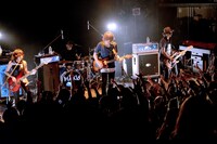 「HaKU“I HEAR YOU”TOUR 2015」WWW公演の様子。