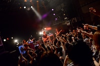 「HaKU“I HEAR YOU”TOUR 2015」WWW公演の様子。