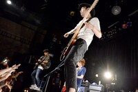 「HaKU“I HEAR YOU”TOUR 2015」WWW公演の様子。