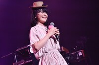 謎の女性アイドル“橋本聖子”。（撮影：古溪一道）