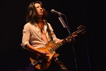 TAKURO（G）（撮影：古溪一道）