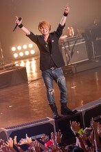 TERU（Vo）（撮影：古溪一道）