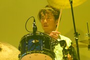 伊地知潔(Dr)(Photo by TEPPEI)