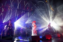 EGO-WRAPPIN'「Dance, Dance, Dance」東京・日比谷野外大音楽堂公演の様子。 （撮影：仁礼博）