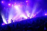 「KEYTALKのHOTをMOTTOワンマンツアー」追加公演の様子。（Photo by Sotaro Goto）