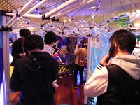 東京での展示の様子。