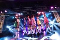 「PiiiiiiiN 2nd ワンマン 愛ある青春ロックLIVE ～BRING IT ON!!!喧嘩上等！武道館上等！～」の様子。