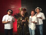 ミュージックビデオ撮影時の美川憲一とクリフエッジ。