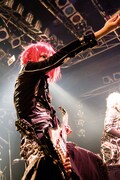 公大(B / Royz)(写真提供:B.P.RECORDS)