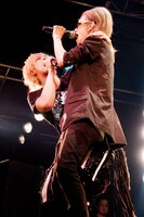 Royzのライブの様子（写真提供：B.P.RECORDS）