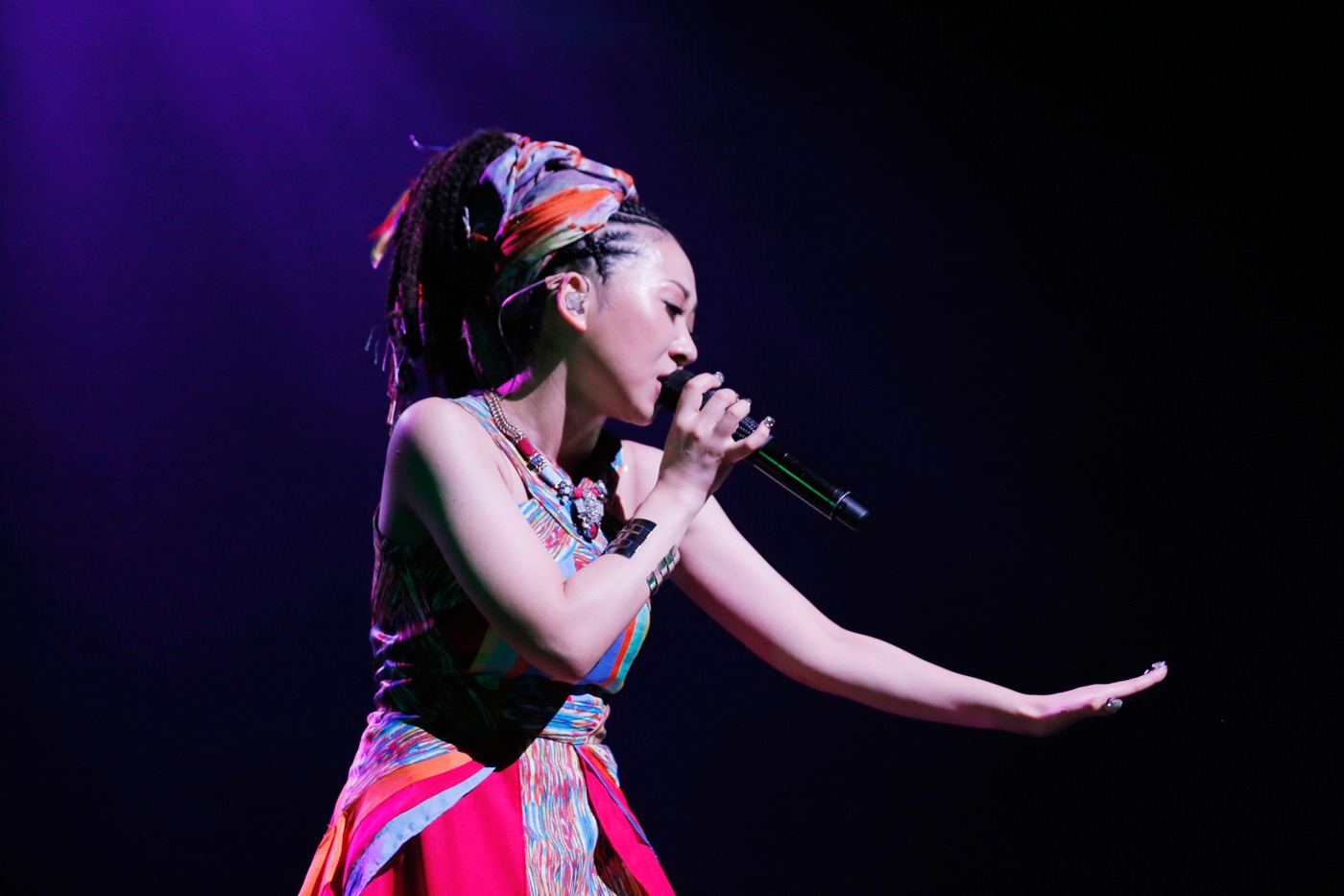 「MISIA 星空のライヴVIII MOON JOURNEY」東京国際フォーラム ホールA公演の様子。 （撮影：田中雅也）