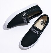 ONE OK ROCKとVANSのコラボレーションSLIP-ON発売