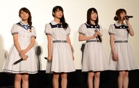 左から桜井玲香、深川麻衣、高山一実、松村沙友理。