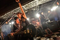 TOTALFAT「原点回帰 Beginning Tour」東京・新宿LOFT公演の様子。（Photo by AZUSA TAKADA）