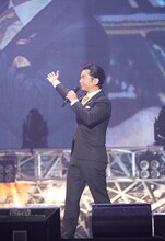 「LIVE MONSTER LIVE」MCの中村正人（DREAMS COME TRUE）。 （撮影：植松千波）