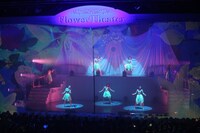 「Flower LIVE TOUR 2015 “花時計”」ファイナル公演の様子。