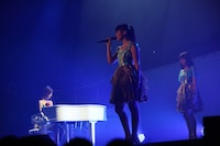 「Flower LIVE TOUR 2015 “花時計”」ファイナル公演の様子。