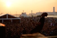 NAOKI（B, Vo）（撮影：半田安政[Showcase]）