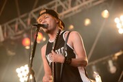 TAKUMA（Vo, G）（撮影：半田安政[Showcase]）