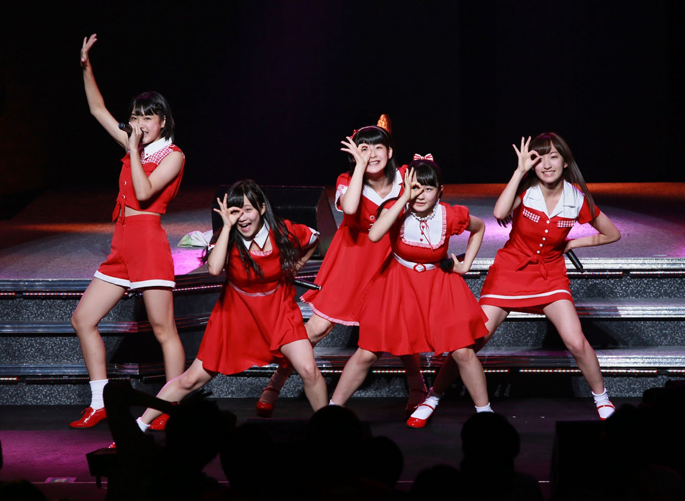 カントリー・ガールズ （写真提供：アップフロントプロモーション）
