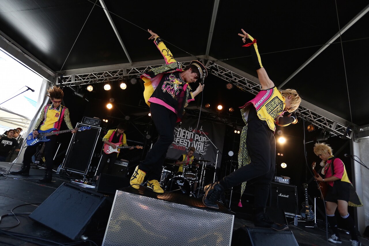 jealkb＆ギルガメッシュ「DEAD POP FES」を笑いと爆音で包む
