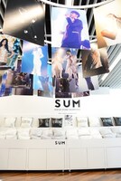 「SUM」ポップアップストア店内の様子。
