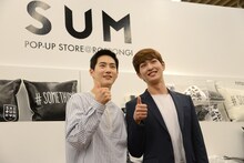 左からスホ（EXO）、オンユ（SHINee）。