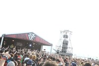 THE ORAL CIGARETTESのライブの様子。（Photo by kohei suzuki）