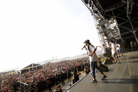 FIRE BALL（撮影：半田安政［showcase］）