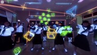 「噛むとフニャン tofubeats Remix」の360度動画より。