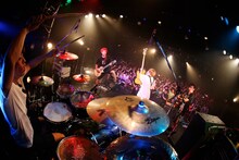 04 Limited Sazabys「CAVU tour 2015 ～Final Series～」東京・LIQUIDROOM公演の様子。（Photo by Viola Kam［V'z Twinkle］）