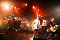 04 Limited Sazabys「CAVU tour 2015 ～Final Series～」東京・LIQUIDROOM公演の様子。（Photo by Viola Kam［V'z Twinkle］）