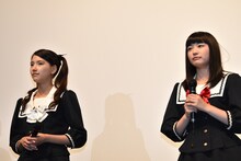 左から竹富聖花、柏木ひなた。