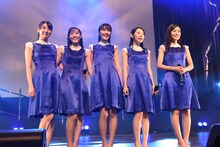 Dorothy Little Happyの5人体制ラストステージとなったツアー「Dorothy Little Happy Live Tour 2015 5th Anniversary ～just move on～」最終公演の様子。