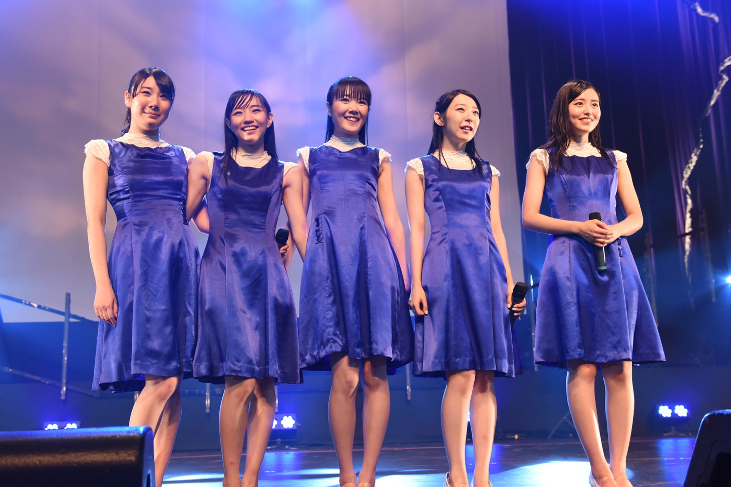 「Dorothy Little Happy Live Tour 2015 5th Anniversary ～just move on～」の様子。