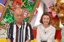 左から田山涼成、三戸なつめ。 (c)読売テレビ