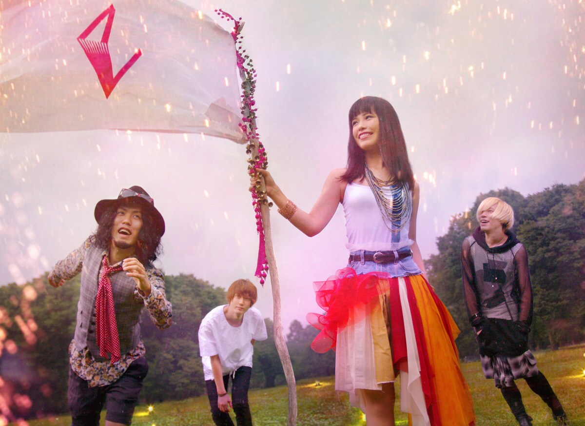 蟲ふるう夜に、国内初サブスク限定で新曲リリース