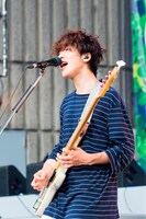 武井優心（Vo, B） （撮影：山川哲矢）